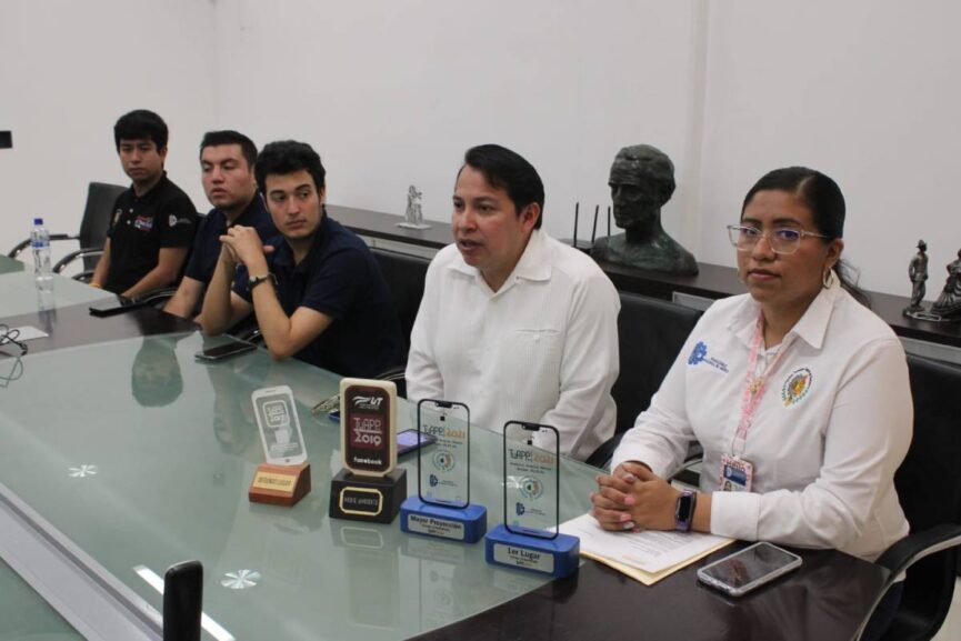 Estudiantes del tecnológico de Huatusco acuden a la final del Torneo Internacional Universitario de Apps 2023 en Ecuador