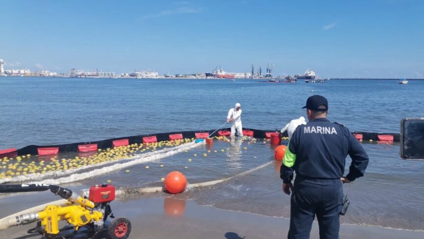 Semar realiza simulacro de fuga de hidrocarburos en Playa Regatas