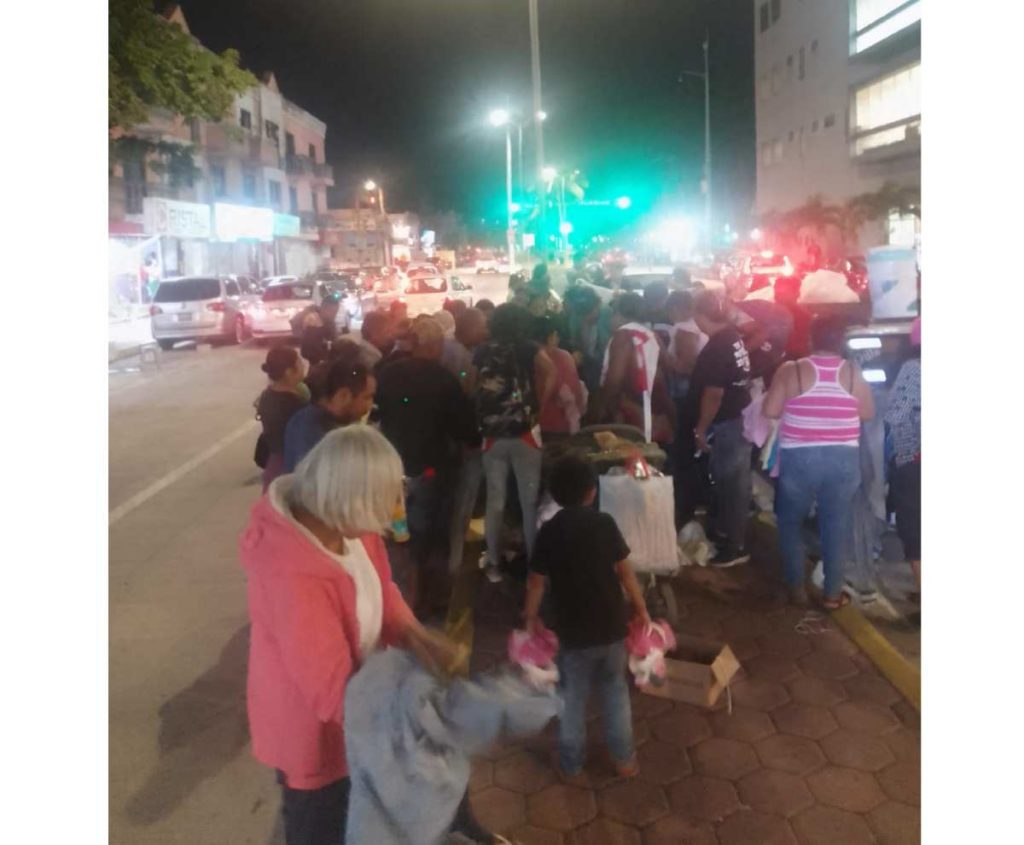 Ciudadano y su familia llevan apoyos a hospitales de Veracruz