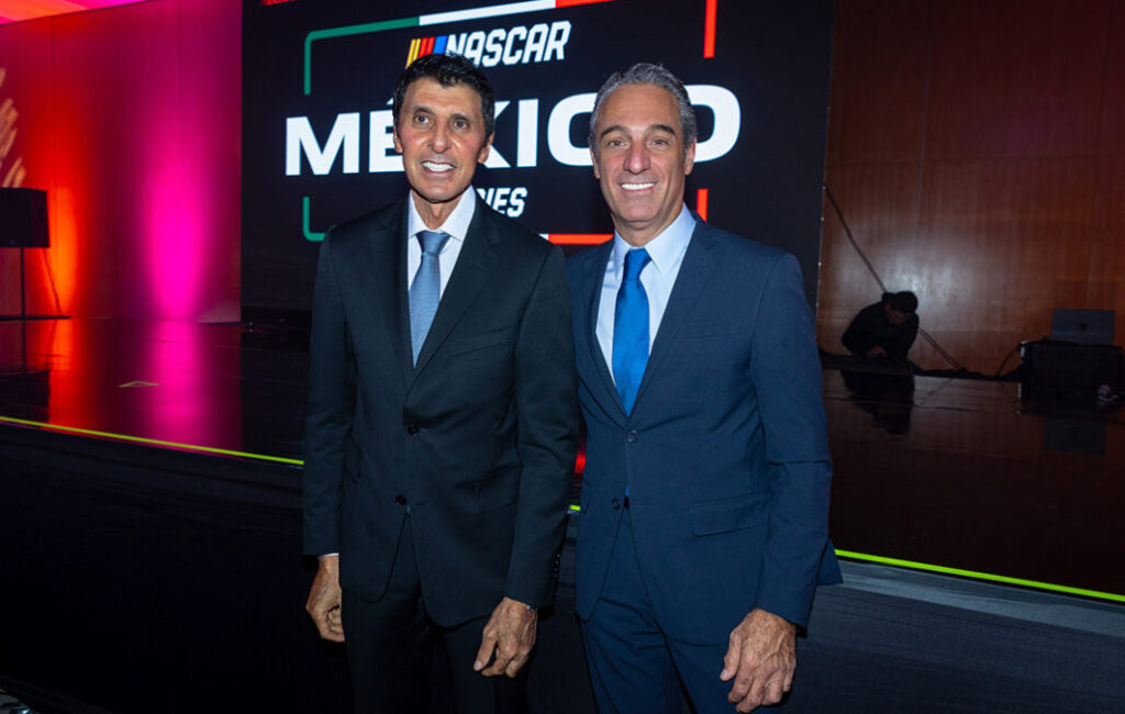 Orgullosos de NASCAR México: Carlos Slim Domit y Jimmy Morales.