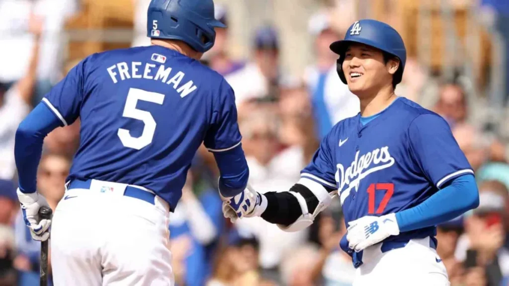Shohei Ohtani batea jonrón en su debut con los Dodgers
