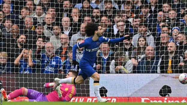 Chelsea accede a semifinales de la FA Cup tras victoria dramática ante Leicester City