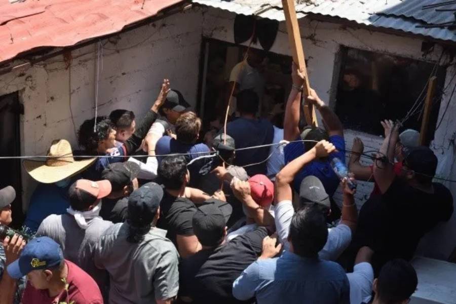 Como consecuencia la mujer que fue linchada la tarde de este jueves en Taxco y murió cuando era trasladada al hospital.