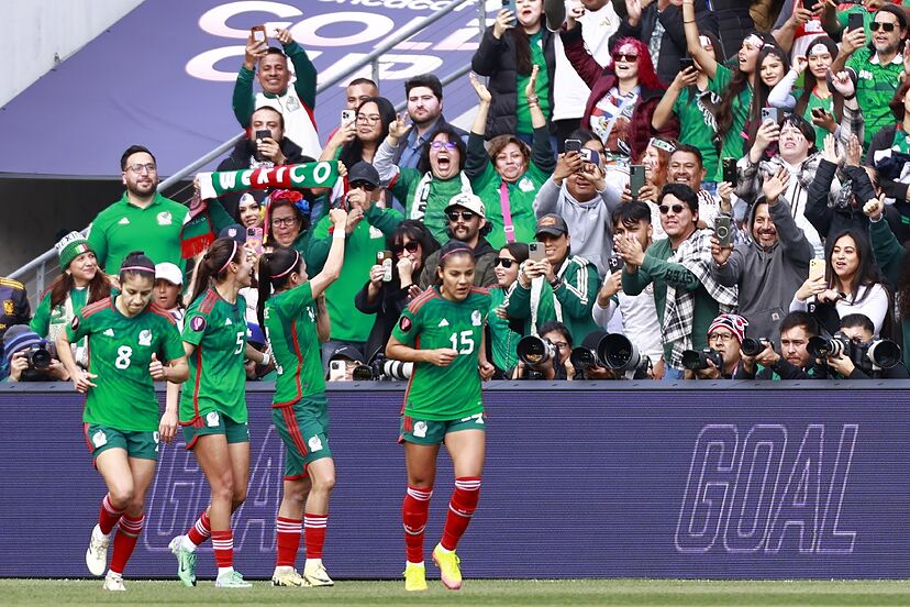 México avanza a semifinales de la Copa Oro W tras vencer a Paraguay