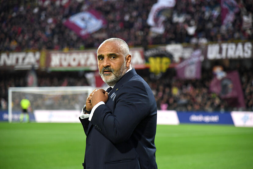 Serie A: Salernitana despide a entrenador por tercera vez en la temporada