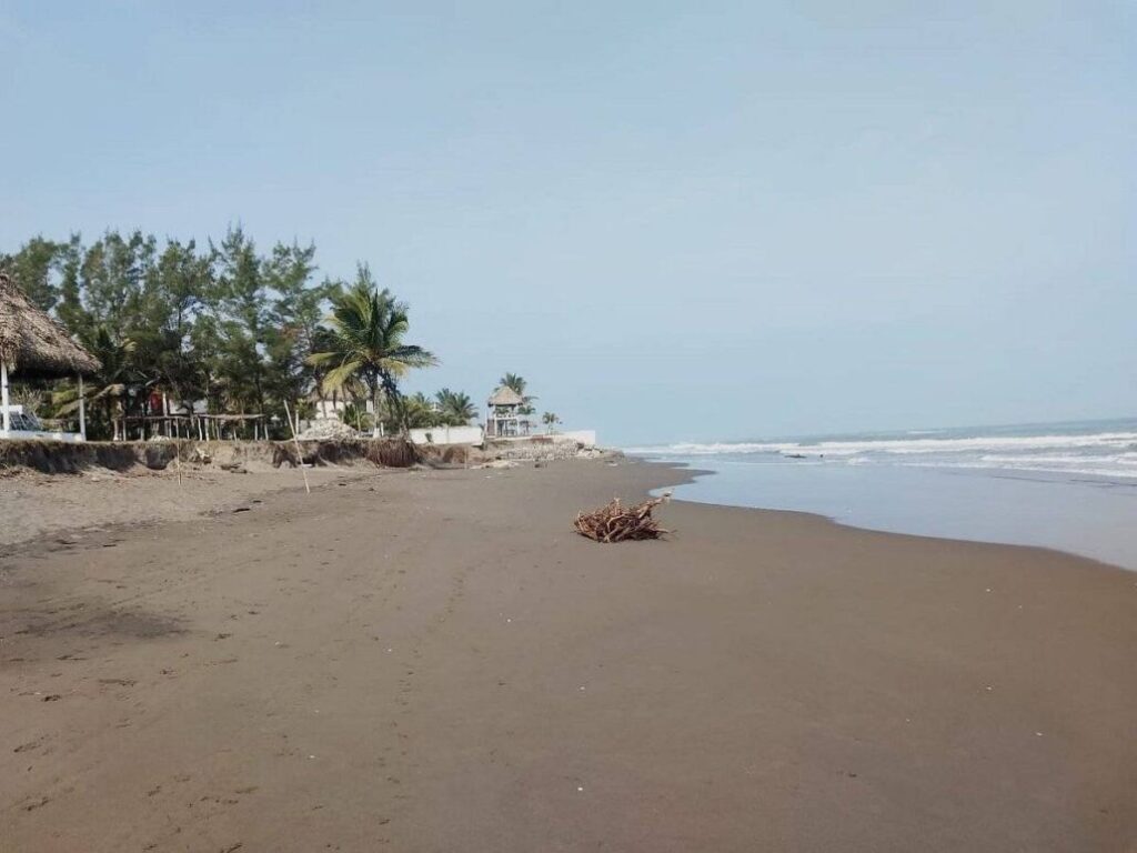 Muchas personas aman Costa Esmeralda por sus playas, por su comida, su tranquilidad y tantos encantos que traen consigo el mar. 
